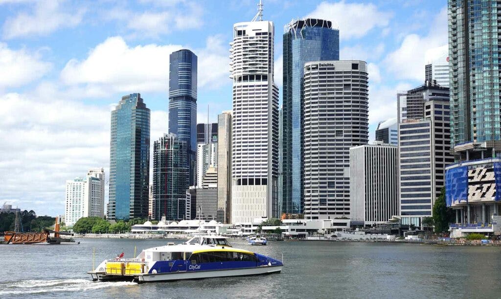 Cómo usar el transporte público en Brisbane: rutas, horarios y precios